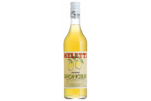 Limoncello Italien Et Citrons Frais Sur Un Fond En Bois Rustique